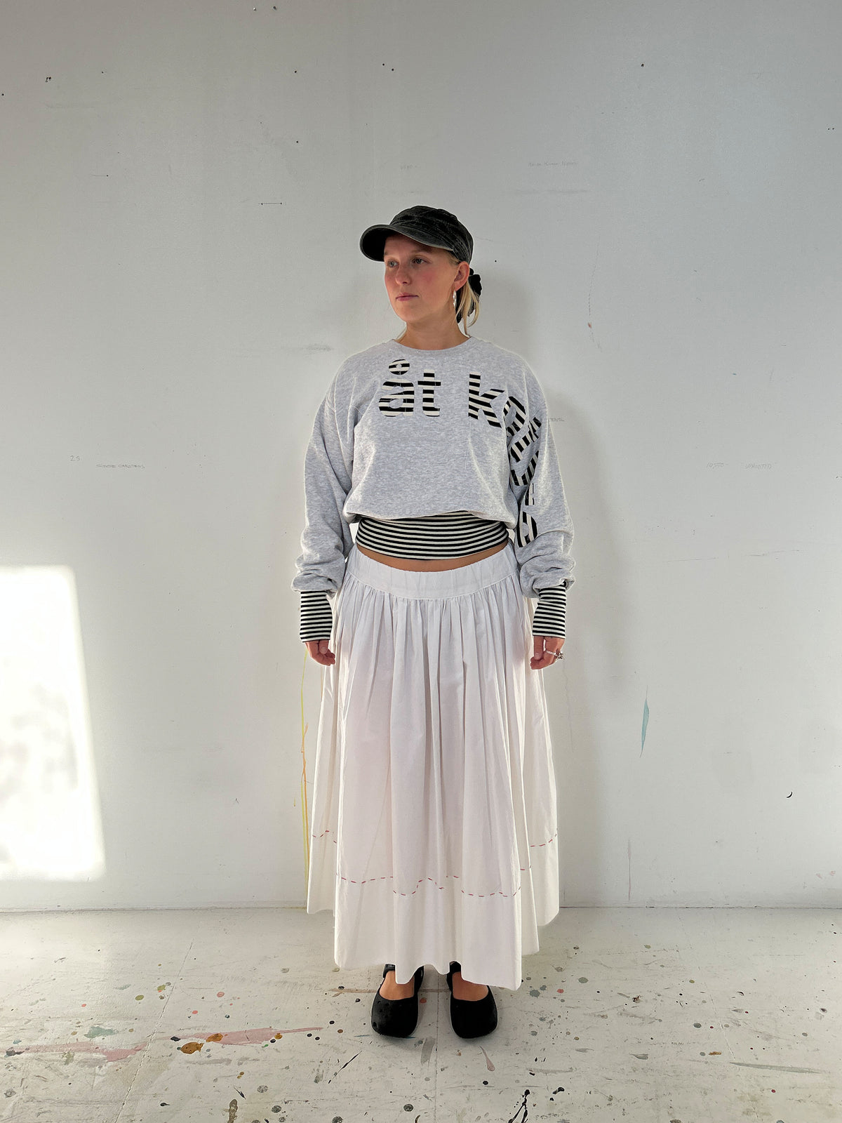 MERCH SWEATER