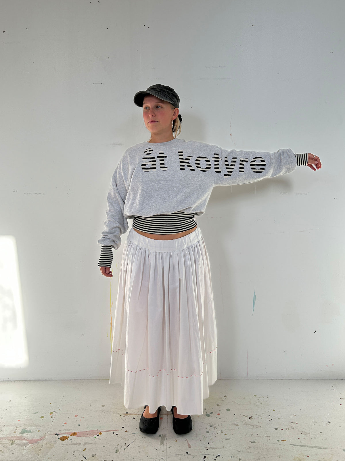 MERCH SWEATER