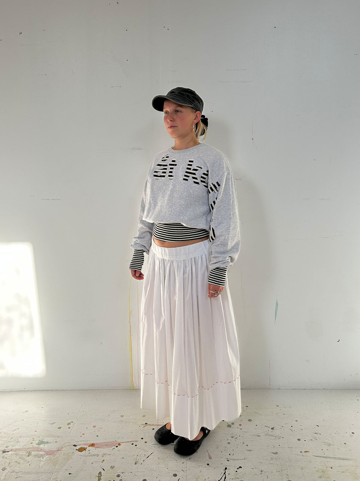 MERCH SWEATER